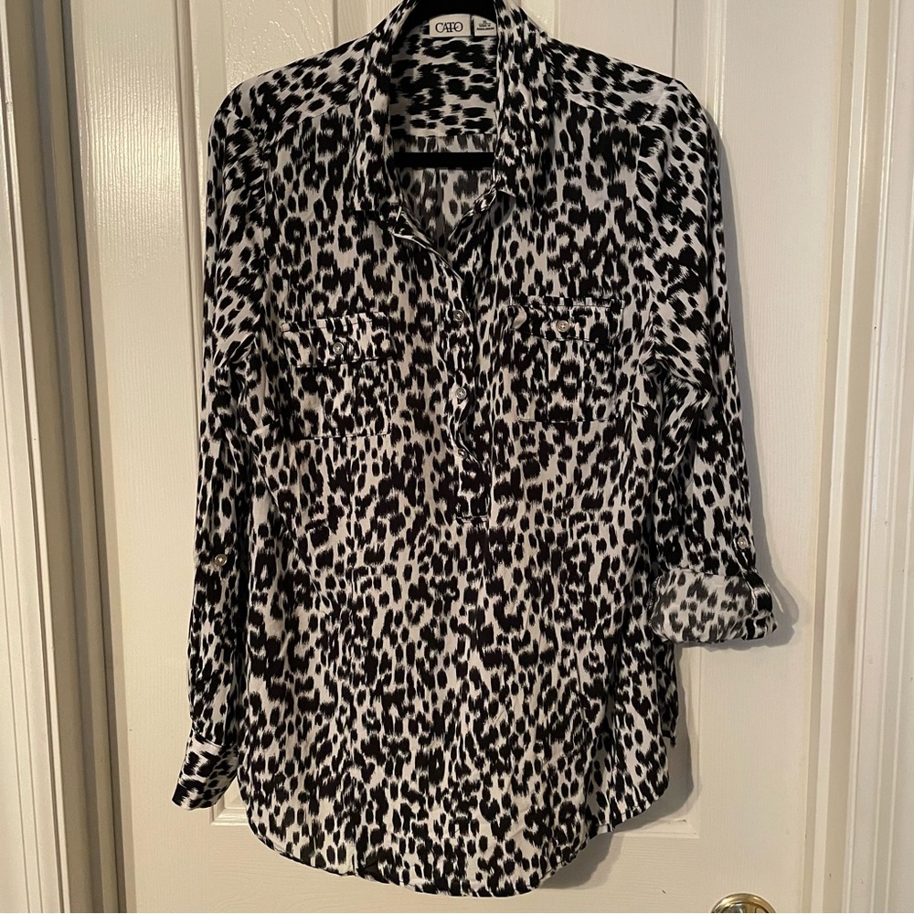 Cato Leopard blouse - size XL - Black & White - Long Sleeve or tab up …